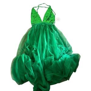 Luxxel Green Formal Dress Sequins Tulle Gown Sexy Backless NEW Size Medium
